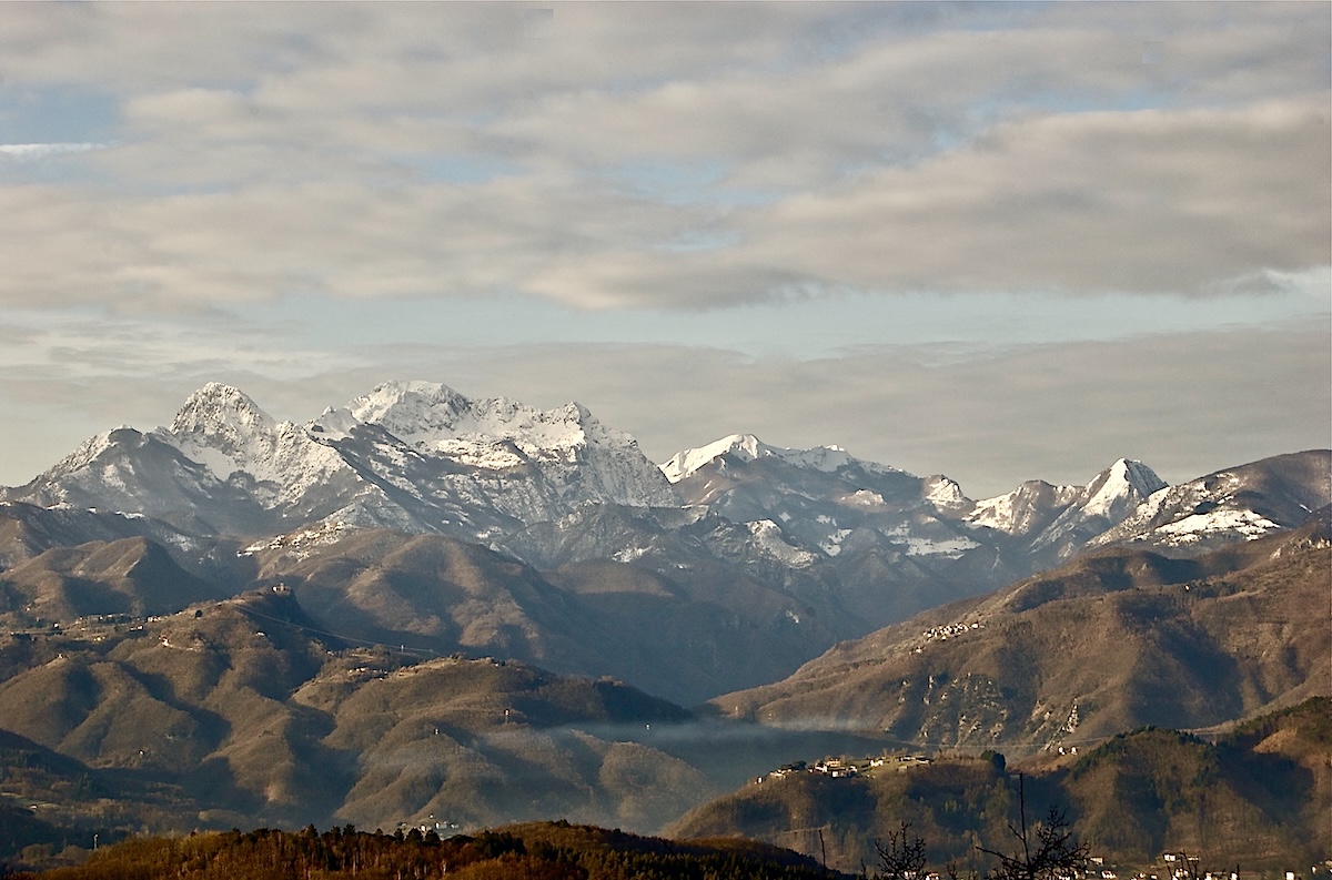 The Alpi Apuane mountains seen from the Garfagnana valley