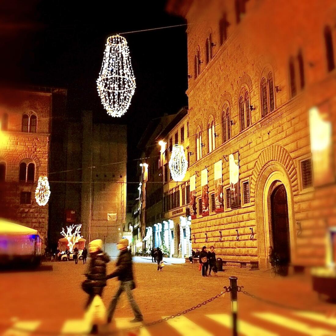 christmas-lights-piazza-strozzi.JPG