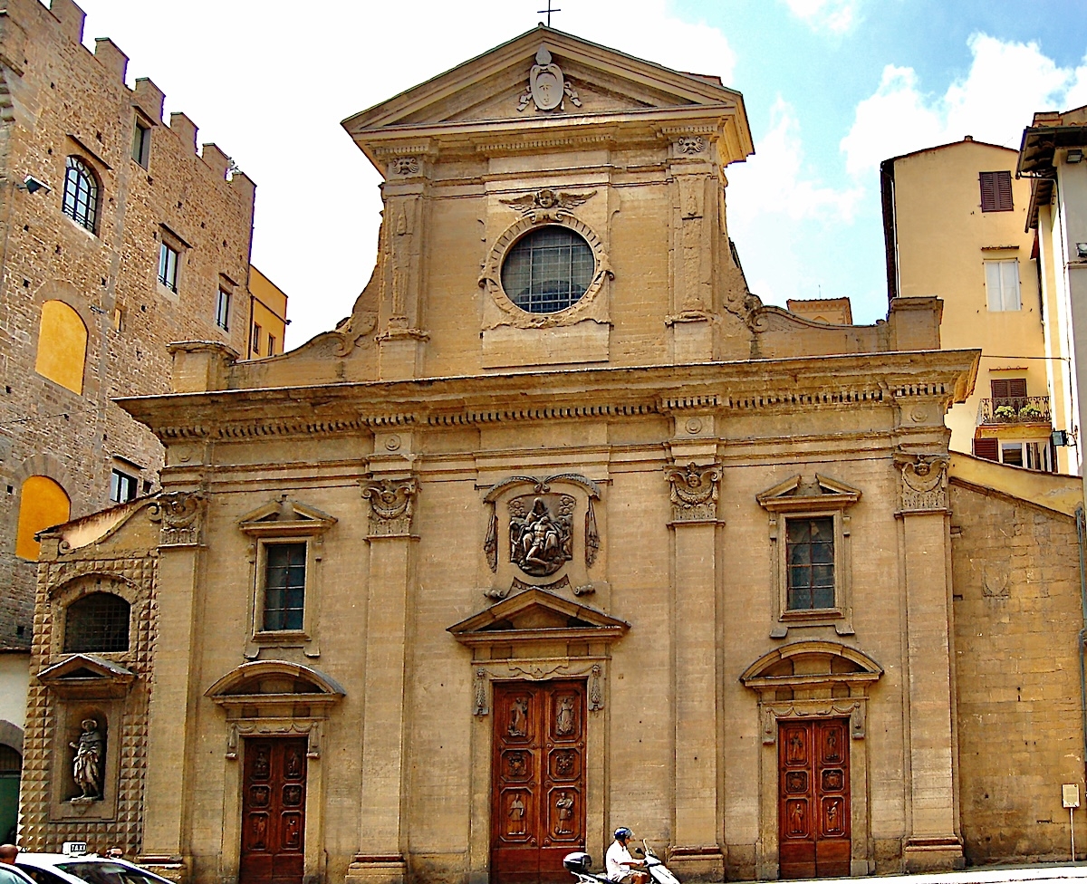 Church of Santa Trìnita's Mannerist façade added by Buontalenti facade-of-santa-trinita.jpeg