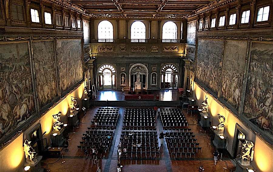 Salone dei Cinquecento, Palazzo Vecchio The Salone dei Cinquecento, Palazzo Vecchio